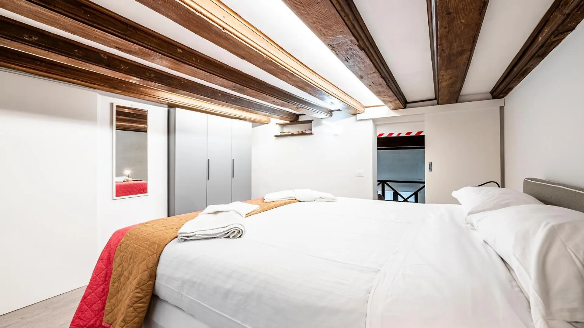 Ferienwohnung Ground Floor With Patio-Ghibellina 65 Florenz Apartment