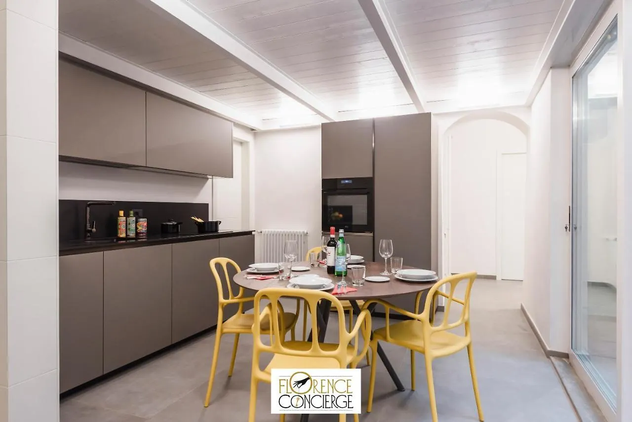Ferienwohnung Ground Floor With Patio-Ghibellina 65 Florenz