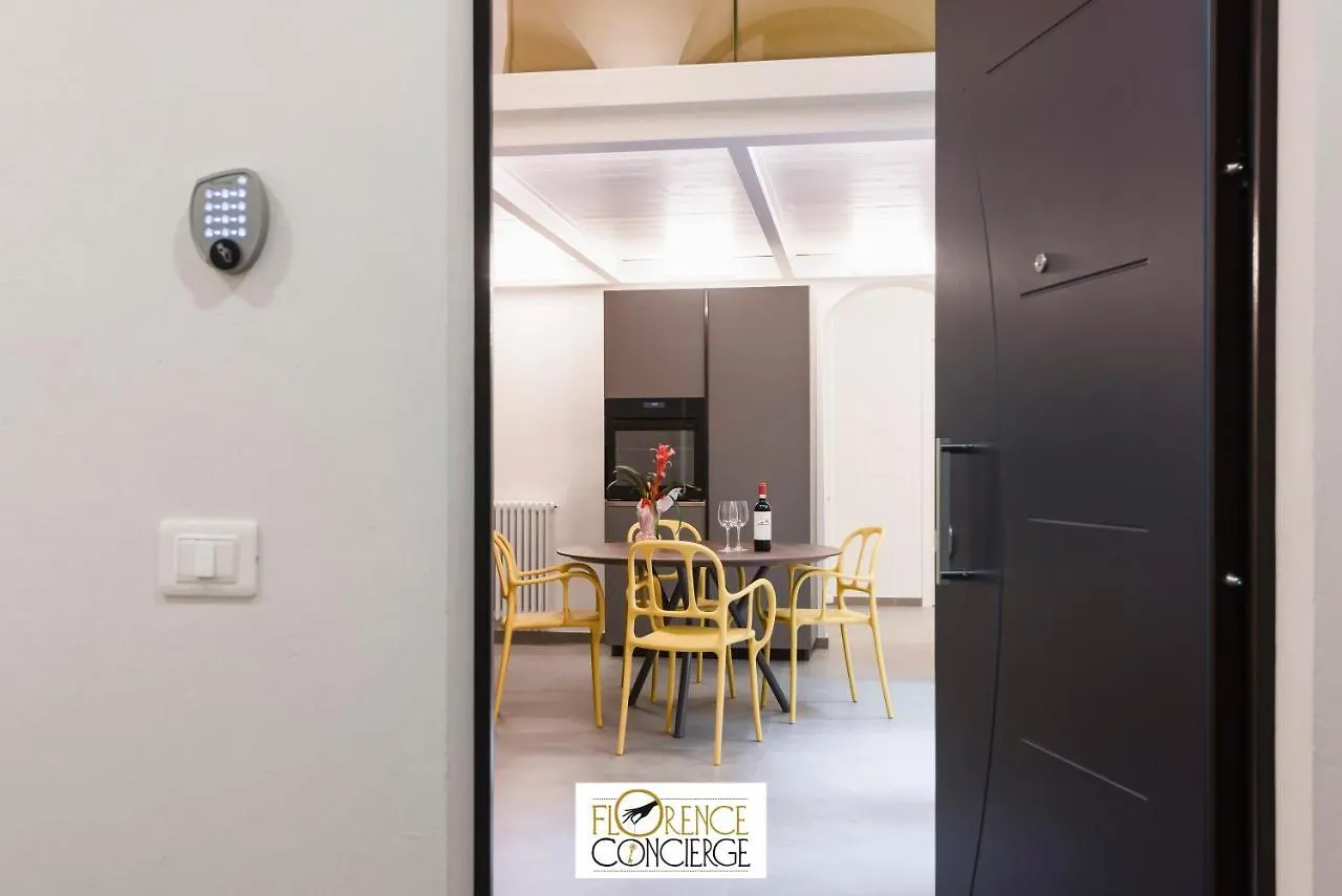 Ferienwohnung Ground Floor With Patio-Ghibellina 65 Florenz Apartment