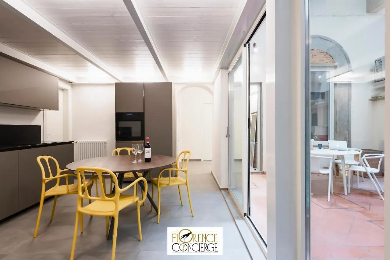 Apartment Ferienwohnung Ground Floor With Patio-Ghibellina 65 Florenz