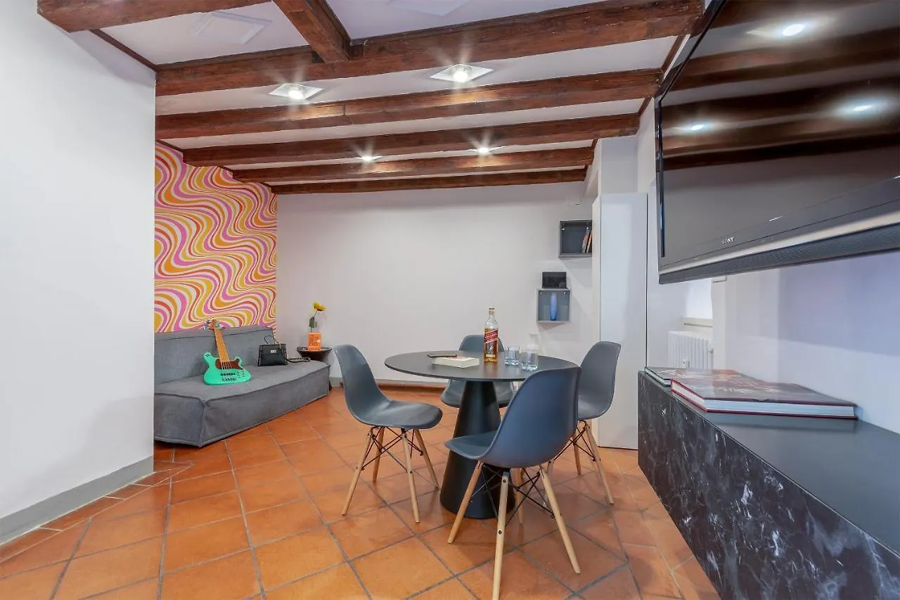 Ground Floor With Patio-Ghibellina 65 Διαμέρισμα Φλωρεντία