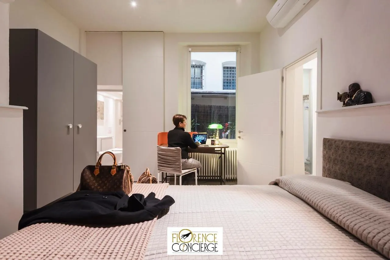 Ground Floor With Patio-Ghibellina 65 Διαμέρισμα Φλωρεντία