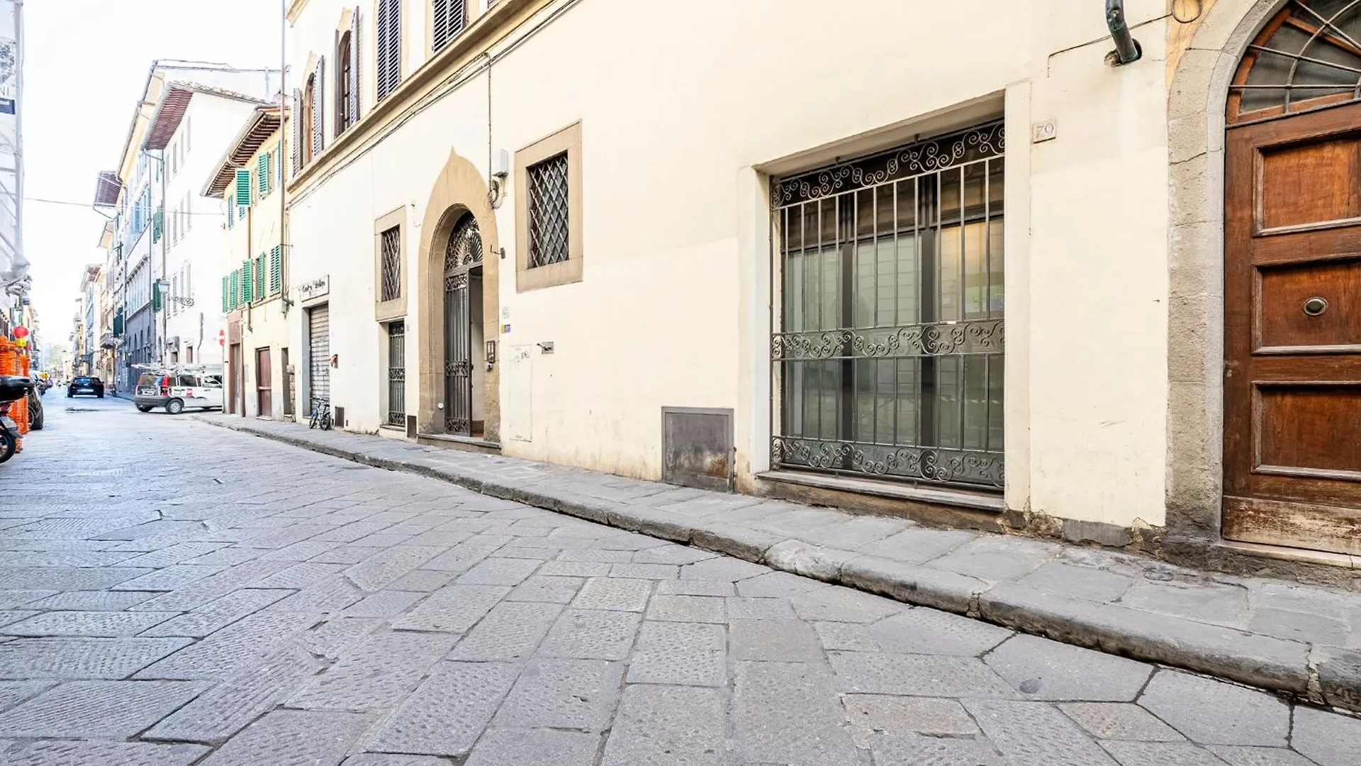 Ground Floor With Patio-Ghibellina 65 Apartment Florence