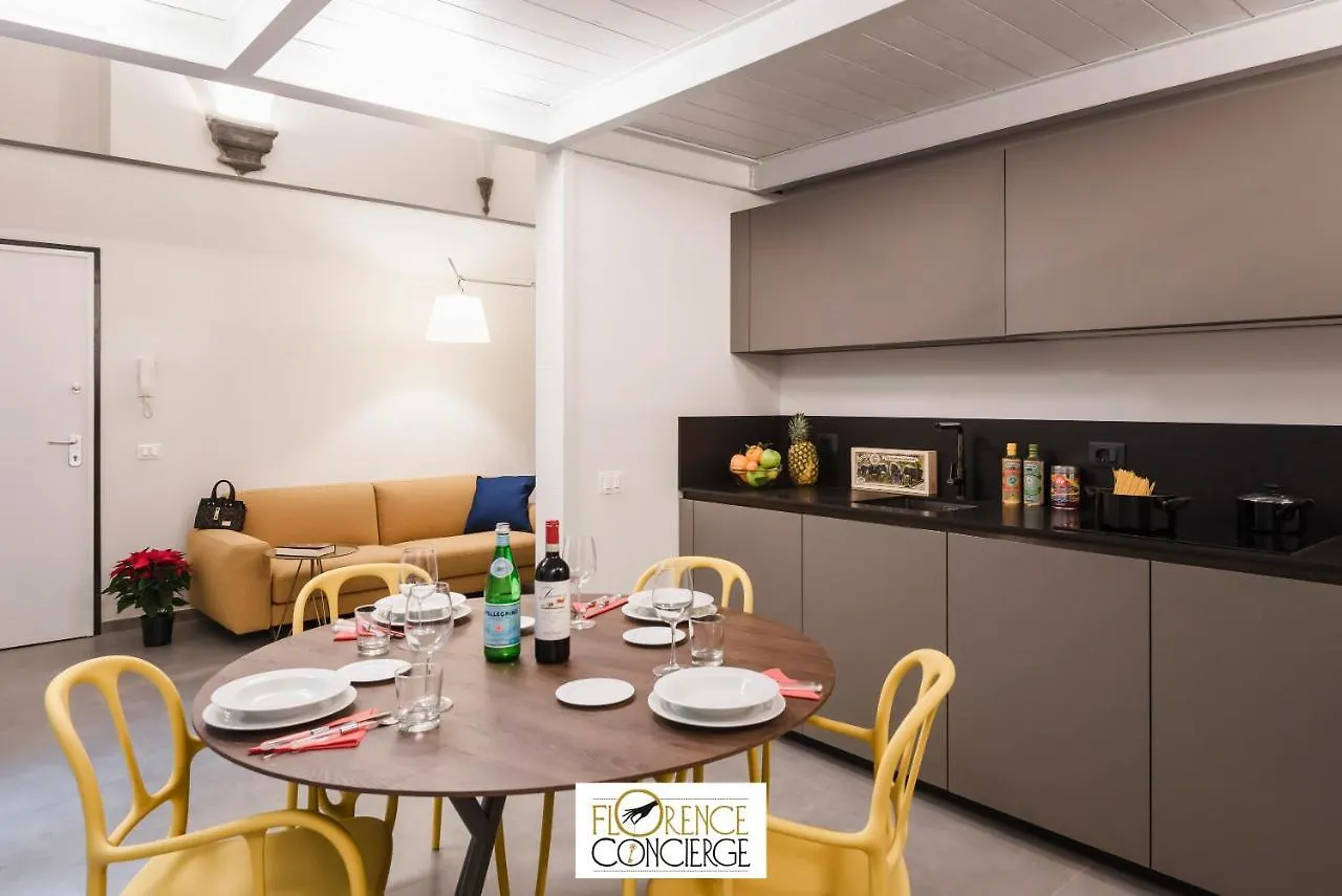 Ground Floor With Patio-Ghibellina 65 Apartment Florence